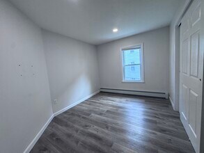 18 Emerald Ave in Webster, MA - Building Photo - Building Photo