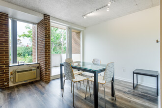 Geddes Hill Apartments in Ann Arbor, MI - Building Photo - Interior Photo