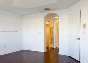 11541 NW 68th Ter in Doral, FL - Building Photo - Building Photo