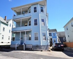 71 Esther St, Unit 2 in Worcester, MA - Building Photo