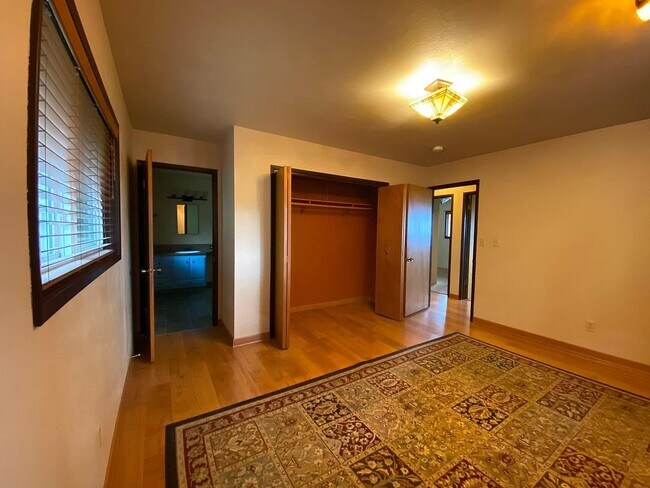 property at 260 Stagecoach Dr