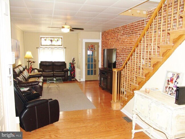 property at 3720 Foster Ave