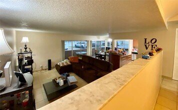 4850 SW 63rd Terrace in Davie, FL - Building Photo - Building Photo