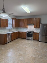 172 Chandler Springs Dr in Holly Springs, NC - Building Photo - Building Photo