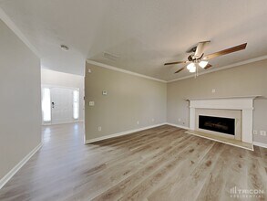 360 Brannans Ct in Mcdonough, GA - Building Photo - Building Photo