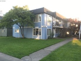 1917 33rd Ave Apartments