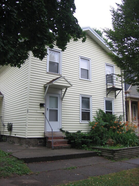 79 Bond St, Unit D in Rochester, NY - Building Photo