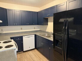 906 Hersinger Pl in Loveland, CO - Building Photo