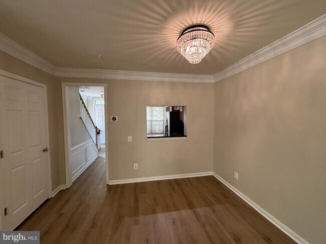 7020 Falls Reach Dr in Falls Church, VA - Building Photo - Building Photo