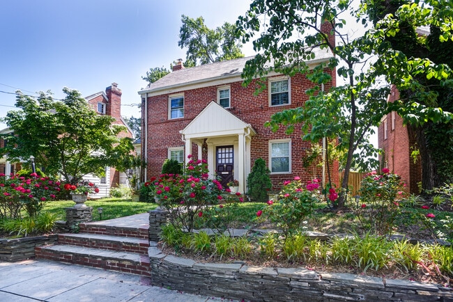 property at 7819 12th St NW