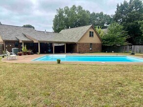 8028 Bandye Ln in Memphis, TN - Building Photo - Building Photo