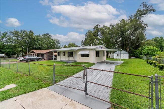 2215 NE 16th Ct in Ocala, FL - Building Photo - Building Photo