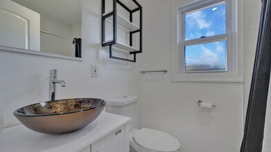 5338 Jay St NE in Washington, DC - Foto de edificio - Building Photo