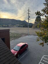 27820 Dorris Dr, Unit 201 in Carmel, CA - Building Photo - Building Photo