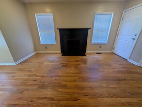 1025 Brookhurst Dr in Charlotte, NC - Building Photo - Building Photo