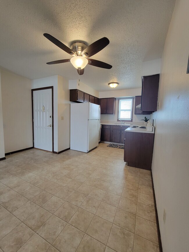 1652 8th St N photo'