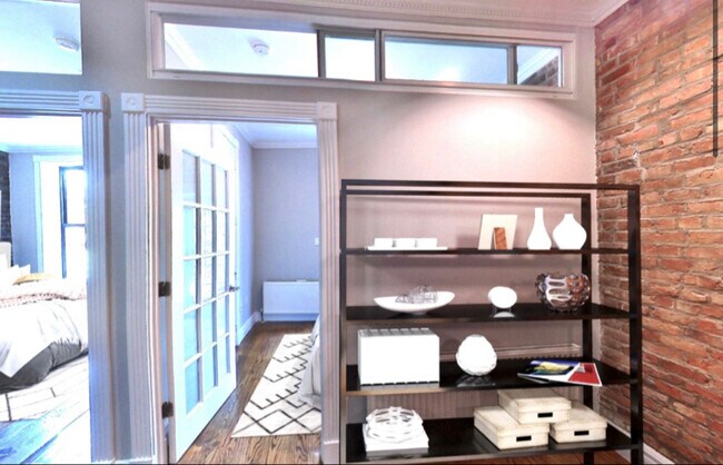 34 E 1st St in New York, NY - Building Photo - Building Photo