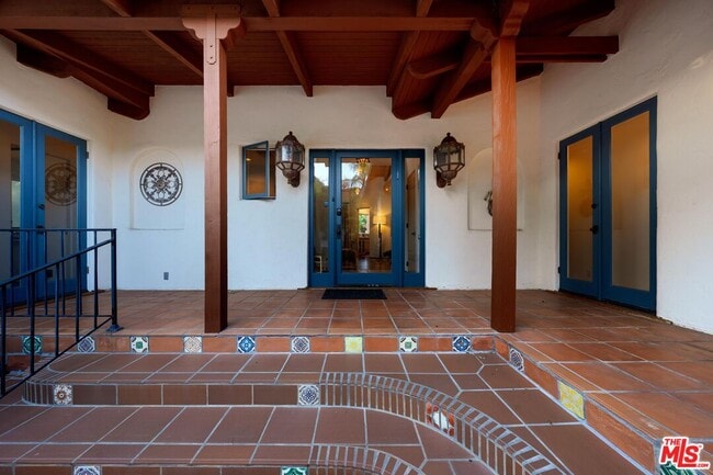 20333 Reigate Rd in Topanga, CA - Building Photo - Building Photo