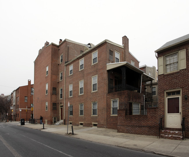 417 S 9th St in Philadelphia, PA - Building Photo - Building Photo