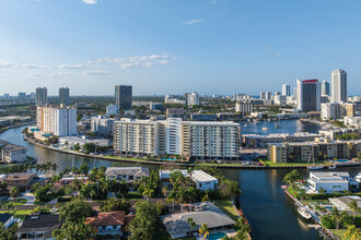 Ocean View Towers in Hallandale Beach, FL - Building Photo - Building Photo