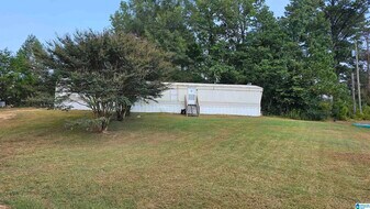 30 Coosa Cv Ln in Columbiana, AL - Building Photo