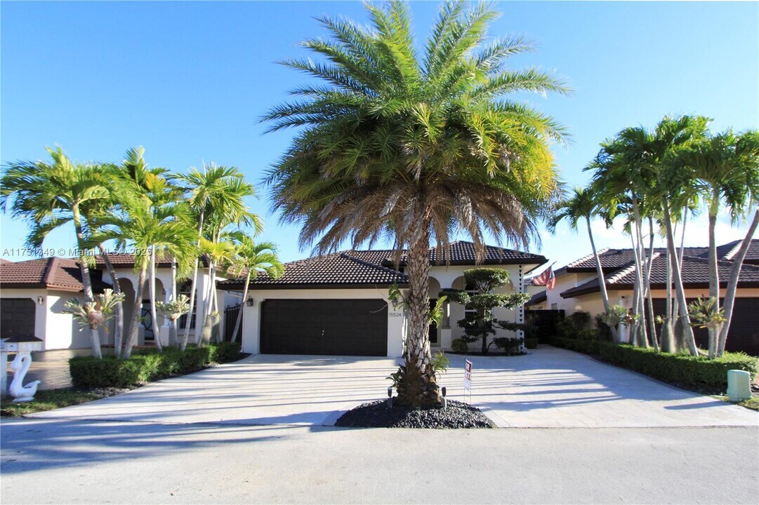 15524 SW 35th Terrace in Miami, FL - Building Photo