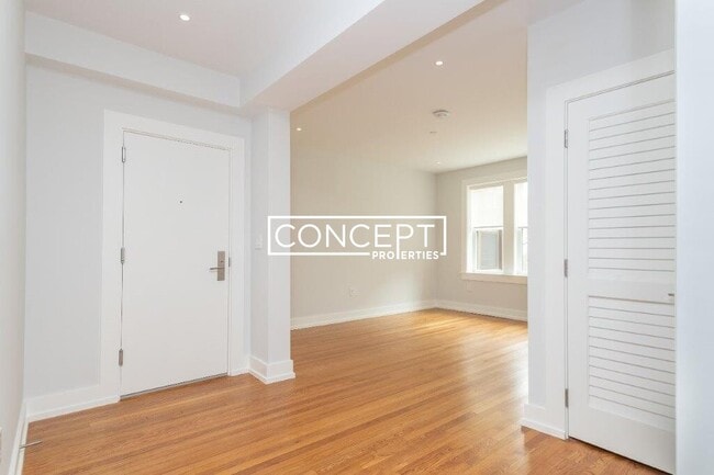 17 Forest St in Cambridge, MA - Building Photo - Building Photo