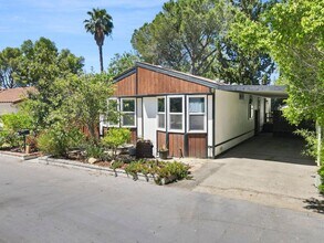 1165 Cherokee in Topanga, CA - Building Photo - Building Photo