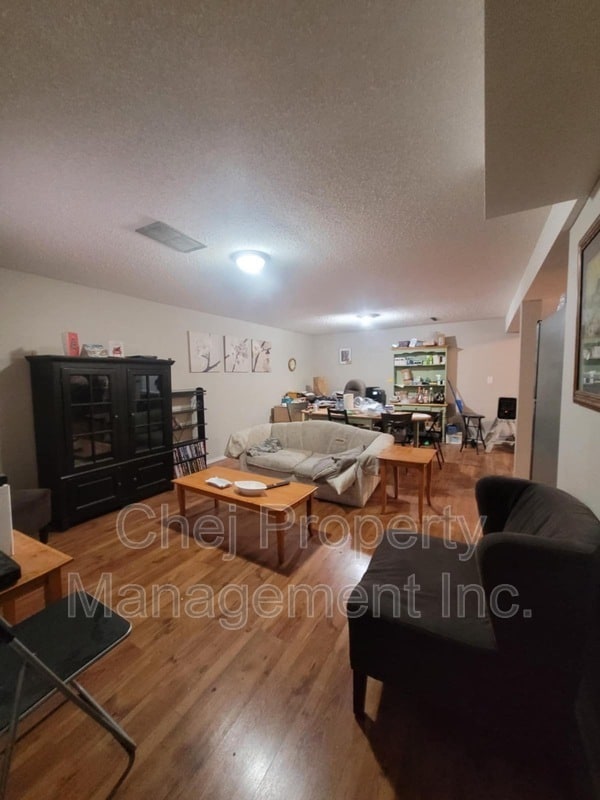 14212-14114 114 St NW in Edmonton, AB - Building Photo - Building Photo