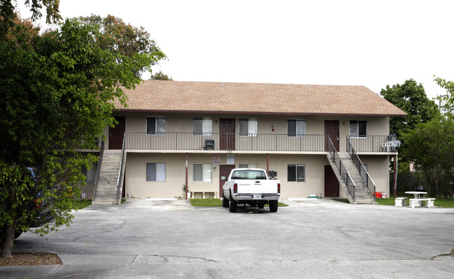 529 14th St in West Palm Beach, FL - Foto de edificio - Building Photo