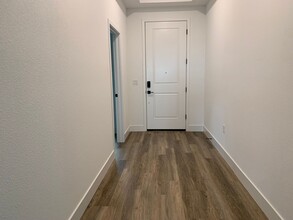 12349 Passerine Ct in Rancho Cordova, CA - Foto de edificio - Building Photo