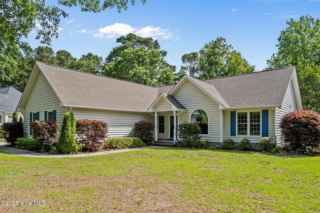property at 331 Long Leaf Dr