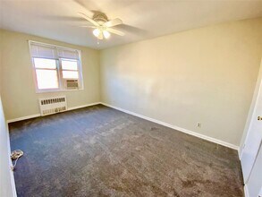 1 Sadore Ln in Yonkers, NY - Building Photo - Building Photo
