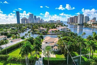 288 S Pkwy in Golden Beach, FL - Building Photo - Building Photo