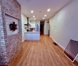 1226 Snyder Ave in Philadelphia, PA - Building Photo - Building Photo