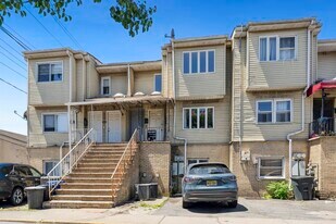 5103 Liberty Ave in North Bergen, NJ - Building Photo