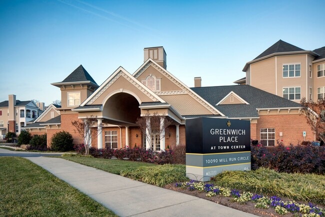 Greenwich Place Townes & Apartments