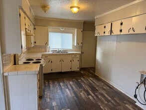 606 Center St W in Kimberly, ID - Building Photo - Building Photo