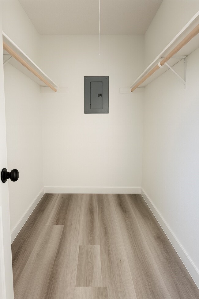 property at 1225 Kingston Dr