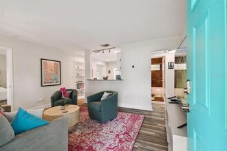 4324 S Clark Ave in Tampa, FL - Building Photo - Building Photo