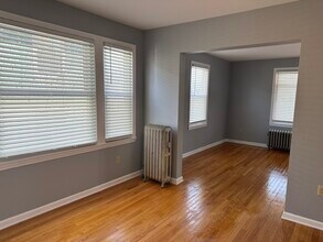 70 Livingston Ave, Unit 70 Livingston in Pittsfield, MA - Foto de edificio - Building Photo