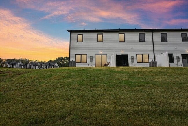 895 Ac Little Dr in Newton, NC - Building Photo - Building Photo