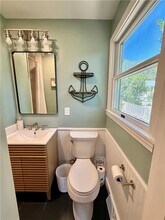 8 McCormick Rd in Newport, RI - Building Photo - Building Photo