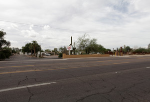 La Posada Trailer Park Apartments