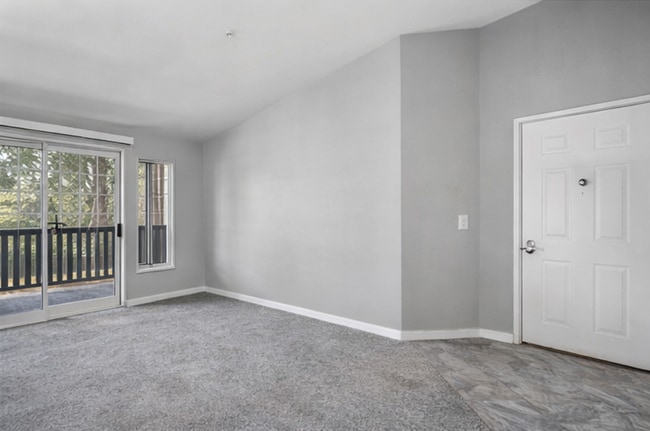 215 100th St SW in Everett, WA - Building Photo - Building Photo