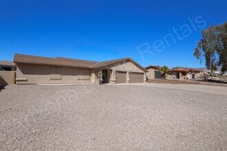 3275 Baysinger Dr in Lake Havasu City, AZ - Building Photo - Building Photo