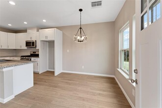 4341 Mallow St in Houston, TX - Building Photo - Building Photo