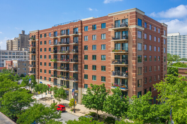 The Sheridan Grande in Chicago, IL - Foto de edificio - Building Photo