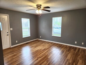 817 N Ashley St in Brazil, IN - Building Photo - Building Photo
