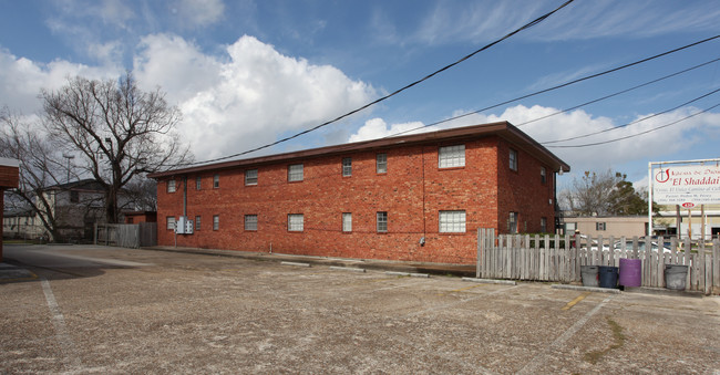 412 Westwood Dr in Marrero, LA - Foto de edificio - Building Photo